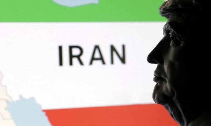 Ông Trump ra hiệu nới lỏng lệnh trừng phạt dầu mỏ với Iran