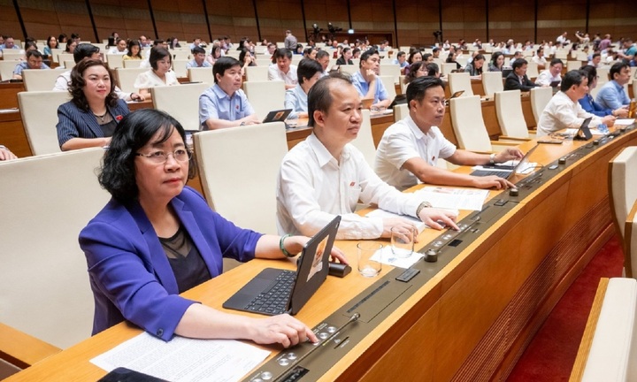 Quốc hội thông qua quyết toán NSNN 2023, bội chi hơn 291.000 tỷ đồng