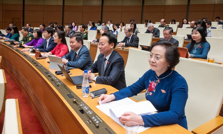 Thống đốc NHNN được cho vay đặc biệt lãi suất 0%, không tài sản đảm bảo