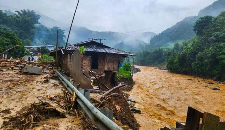 Từ đêm mai miền Bắc bước vào đợt mưa rất lớn, có nơi trên 500mm