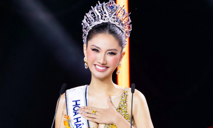 Tân Hoa hậu Hoàn vũ trả lời song ngữ đề thi Văn tốt nghiệp 