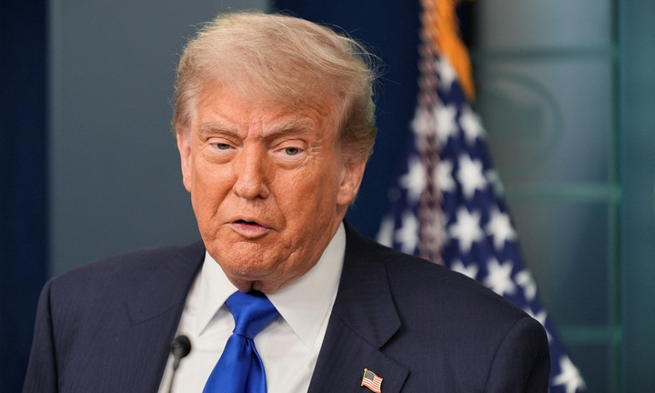 Ông Trump ký sắc lệnh dỡ bỏ trừng phạt Syria sau 20 năm