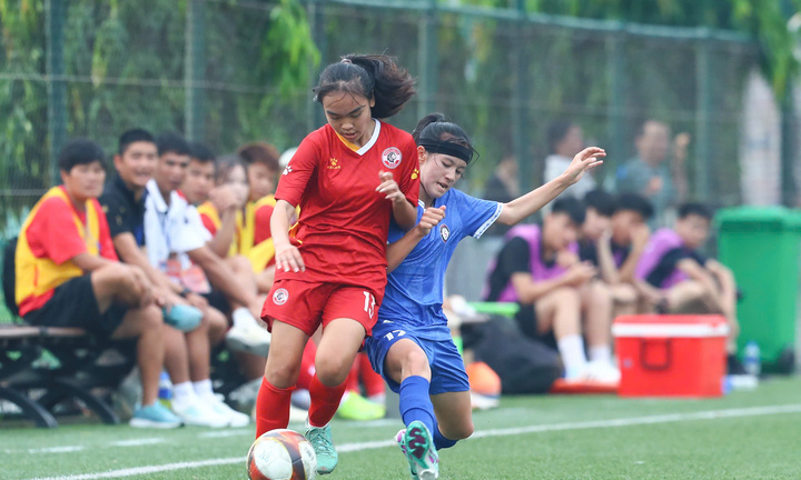 Lượt 7 giải bóng đá nữ U16 Quốc gia 2025: Sơn La giành điểm quý giá