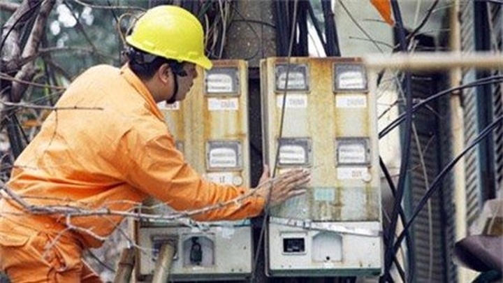 Hóa đơn tiền điện tháng 6 tăng đột biến khiến nhiều người 'sốc'