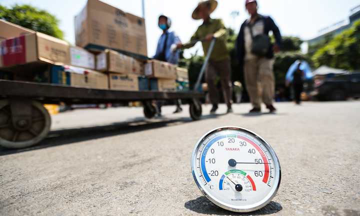 Miền Bắc nắng nóng sau đợt mưa triền miên và dự báo thời tiết 10 ngày tới