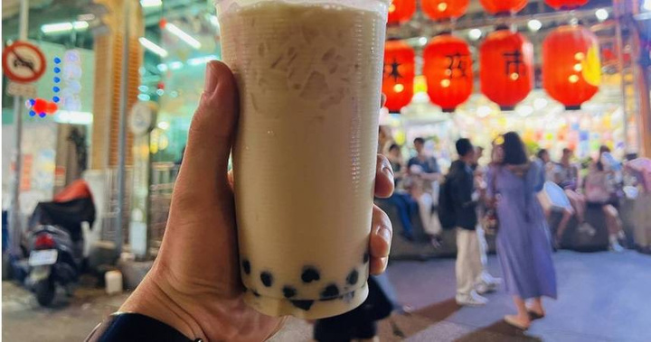 Nữ ca sỹ phải bỏ nghề, họng đau như dao cắt do nghiện trà sữa