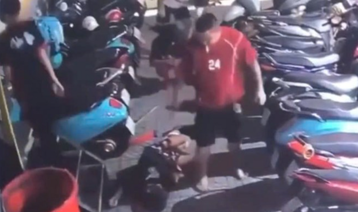 Người đàn ông đánh dã man 2 thiếu niên ở TP.HCM: Thông tin mới nhất