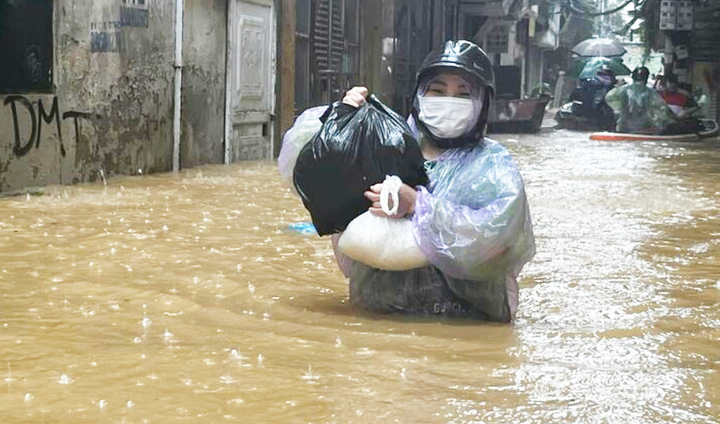 Tin mưa lớn trên 300mm ở miền Bắc và dự báo thời tiết cả nước 10 ngày tới