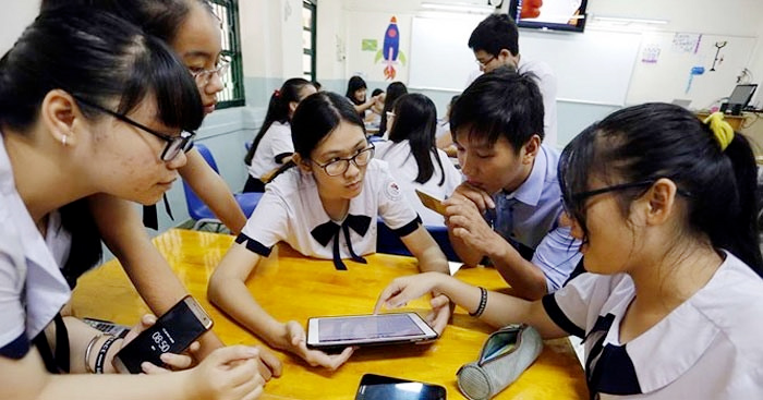 Sẽ cấm học sinh dùng điện thoại kể cả giờ ra chơi
