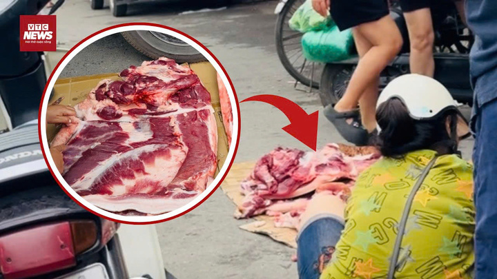 Rùng mình thịt lợn thâm đen bày bán dưới lòng đường ở chợ Phùng Khoang, Hà Nội