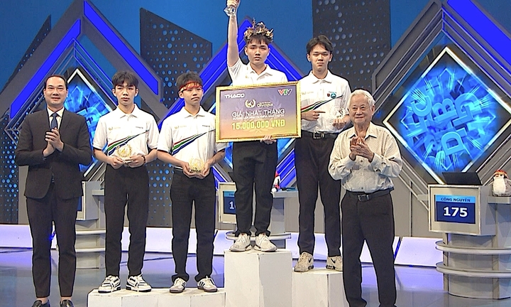 Màn ngược dòng nghẹt thở của nam sinh Hưng Yên giành vòng nguyệt quế Olympia