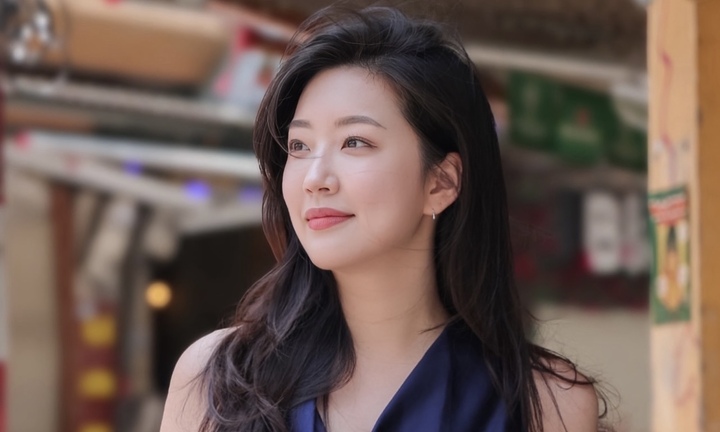 Nữ YouTuber lên tiếng khi bị nhầm là du khách tấn công cô gái ở tiệm photobooth