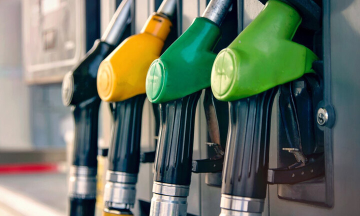 Giá xăng dầu hôm nay 15/7: Tiếp tục đi xuống