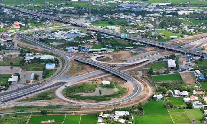 Cận cảnh nút giao nối 3 cao tốc nghìn tỷ trước ngày thông xe kỹ thuật