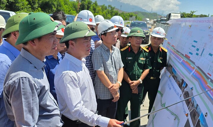 Thứ trưởng Bộ Xây dựng: Cao tốc Hòa Liên - Túy Loan phải thông xe trước 19/8