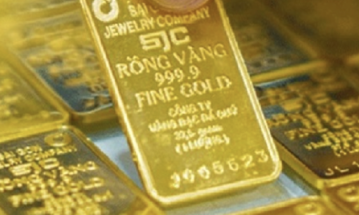 Vàng thế giới tiếp tục đà giảm, vàng miếng SJC neo cao