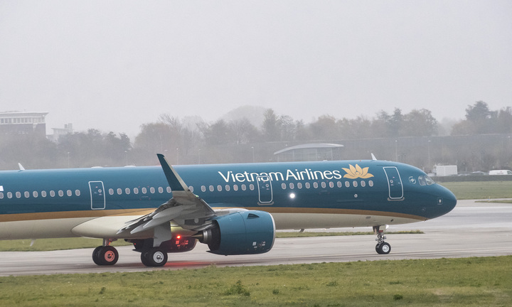 Điều chỉnh một loạt chuyến bay do ảnh hưởng của bão Wipha