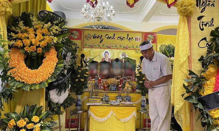 Gia đình 4 người mất vì lật tàu ở Hạ Long: Mẹ ung thư, cả nhà du lịch mừng con vào đại học