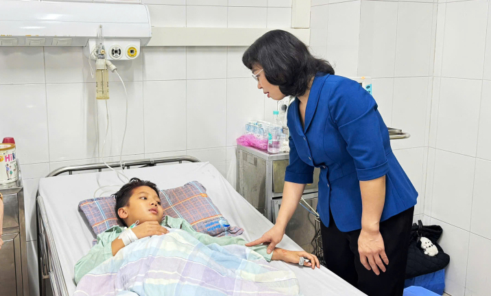 Quảng Ninh nhận đỡ đầu trẻ mồ côi vụ đắm tàu du lịch ở Hạ Long