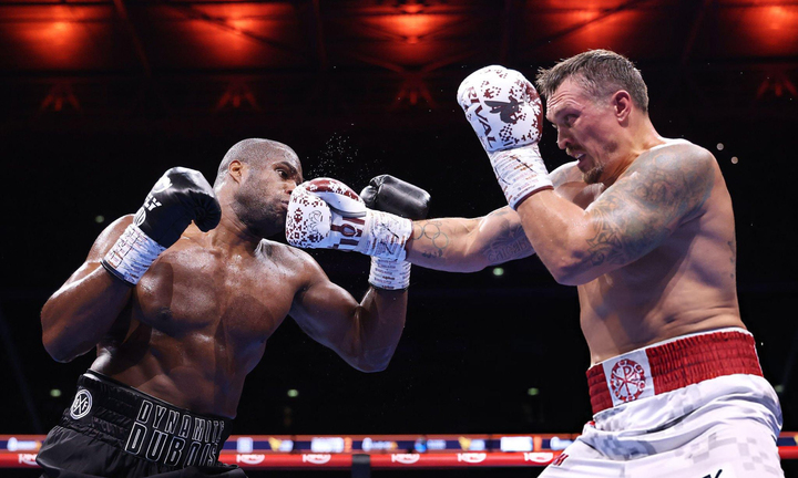 'Độc cô cầu bại' Usyk đấm gục Dubois, vô địch tuyệt đối boxing hạng nặng