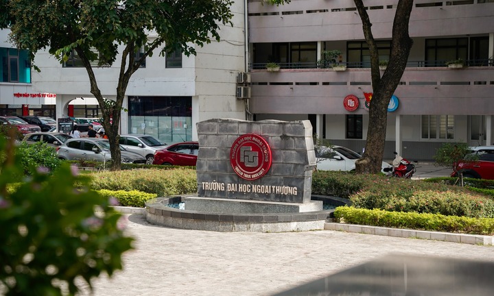 Điểm chuẩn Đại học Ngoại thương 4 năm qua thay đổi ra sao?