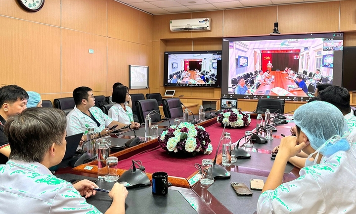 Sập cầu treo ở Điện Biên: 1 nạn nhân sốc đa chấn thương, chuyển gấp về Hà Nội