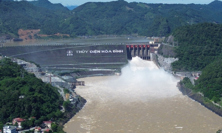 Tăng công suất nhà máy thủy điện, điện than để bảo đảm an ninh năng lượng