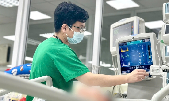 Nam sinh 17 tuổi bị di chứng thần kinh vì viêm não Nhật Bản