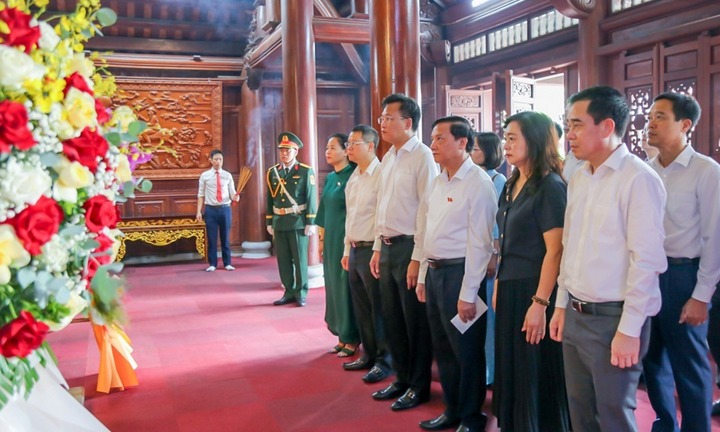 Lãnh đạo Đảng, Quốc hội tri ân người có công tại Hưng Yên nhân dịp 27/7