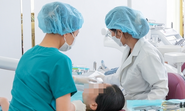 'Tiền mất tật mang' vì niềng răng giá 15 triệu đồng