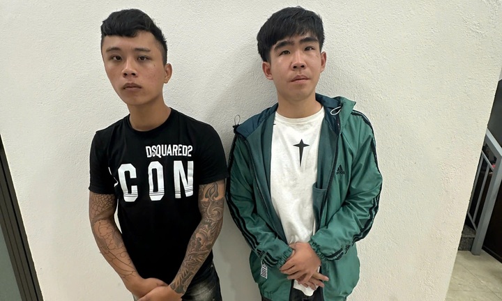 Mới ra tù, nam thanh niên cùng đồng bọn cuỗm tài sản của du khách nước ngoài