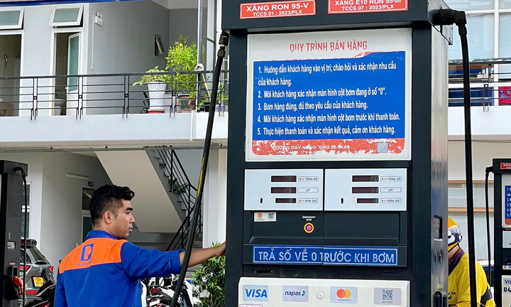 TP.HCM bắt đầu bán xăng E10, giá 19.490 đồng/lít