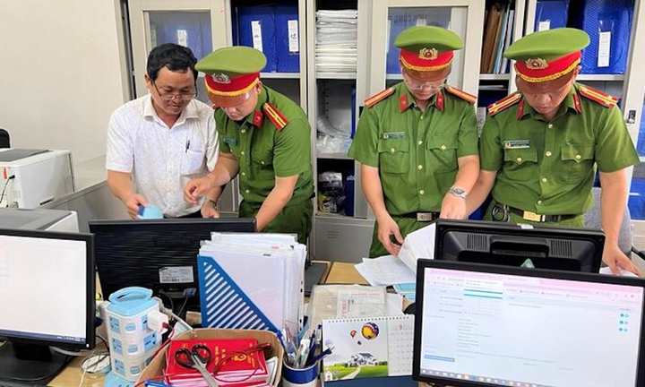 Khởi tố nguyên Chi cục trưởng Chi cục Thủy sản Thành phố Huế