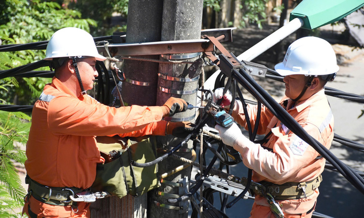 EVN Hà Nội khẳng định không cắt điện luân phiên, mất gián đoạn là do sự cố