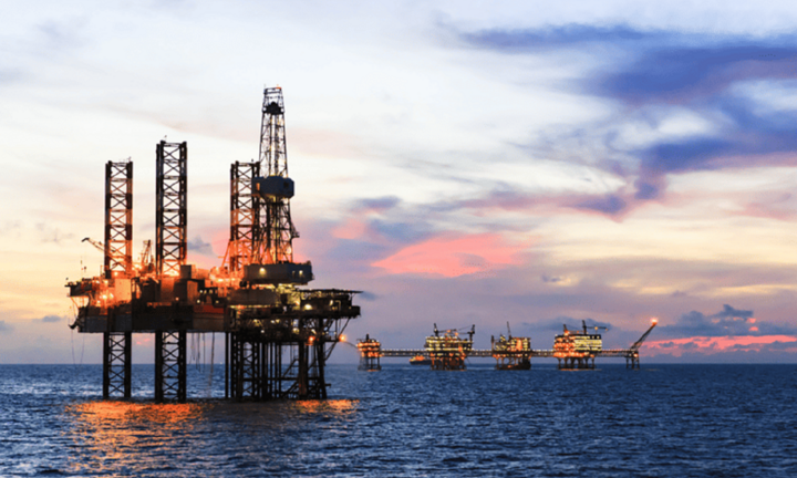 Giá xăng dầu hôm nay 8/8: Giá dầu thế giới suy giảm