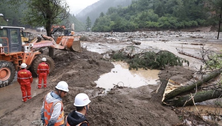 Lũ quét, sạt lở đất ở Trung Quốc, 13 thiệt mạng và 30 người mất tích 