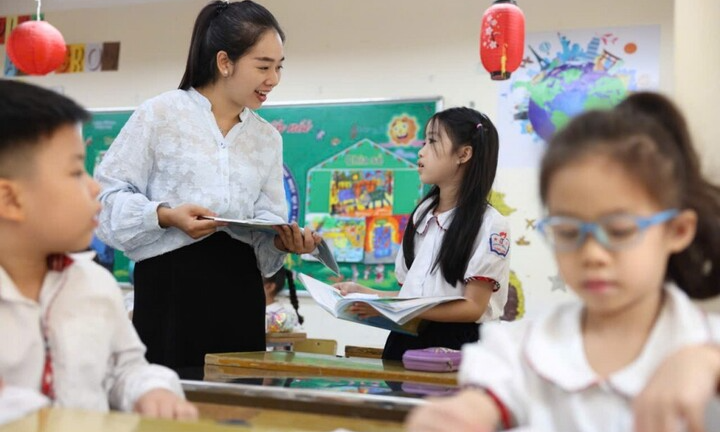 Các trường phổ thông công lập được dạy một số môn bằng tiếng nước ngoài