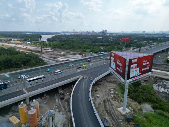 Nút giao Vành đai 3 với cao tốc TP.HCM - Long Thành trước ngày thông xe