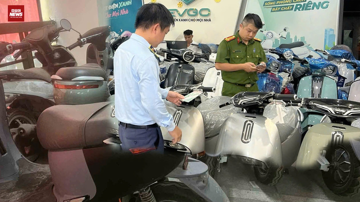 Thị trường xe máy điện: 'Cơn sốt' chuyển đổi phương tiện xanh và ác mộng xe giả