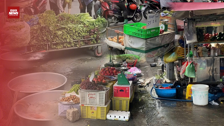 TP.HCM: Nghịch lý chợ hợp pháp 'thoi thóp', chợ tự phát đông nghịt