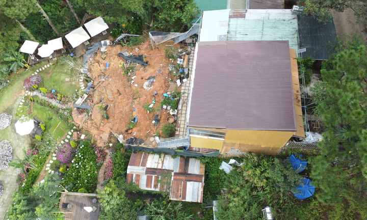 Chủ tịch UBND tỉnh Lâm Đồng chỉ đạo khẩn sau vụ sạt taluy làm 2 người chết