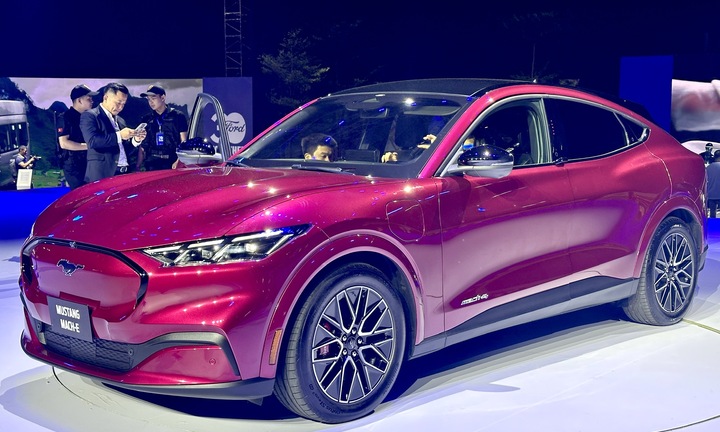 Cận cảnh Mustang Mach-E, xe điện đầu tiên của Ford tại Việt Nam