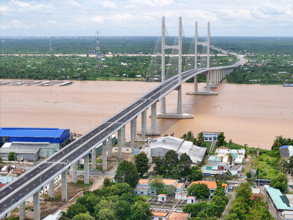 Toàn cảnh cầu Rạch Miễu 2 nối Đồng Tháp - Vĩnh Long trước giờ thông xe