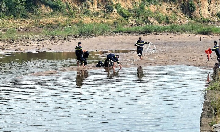 4 thiếu niên rủ nhau tắm đập thủy lợi, một em chết đuối