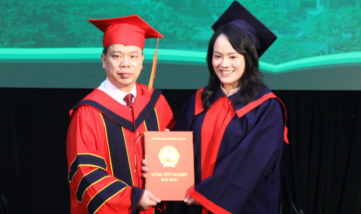 Học viện Y Dược học cổ truyền trao bằng tốt nghiệp cho 775 tân bác sĩ, dược sĩ 