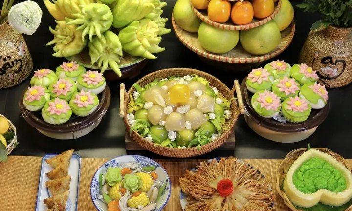 Văn khấn mùng 1 tháng 7 năm Ất Tỵ cúng thần linh và gia tiên