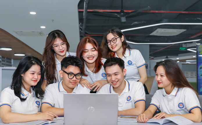 Điểm chuẩn Đại học Thương mại 2025, cao nhất 27,8