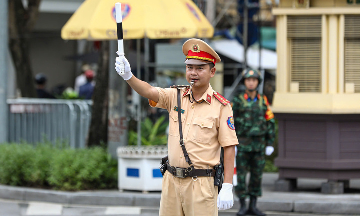 Tăng thời gian cấm đường phục vụ tổng hợp luyện diễu binh, diễu hành ngày 24/8