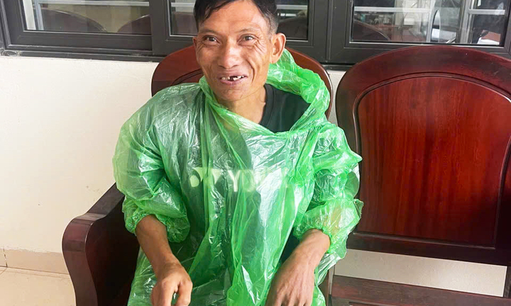 Người đàn ông 45 tuổi 'lạc người thân' khi đến Hưng Yên làm việc