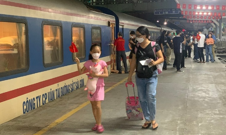 Tàu Bắc - Nam sẽ dừng ở ga Giáp Bát trong 3 ngày diễn ra sự kiện A80